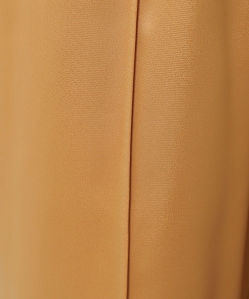 LAKOLE（ラコレ）の「ストレッチサテンピンタックパンツ / 218826（その他パンツ・レディース・ブラック/ライトグリーン/モカ/ナチュラル/イエローゴールド・SMALL/MEDIUM）」の14枚目の写真