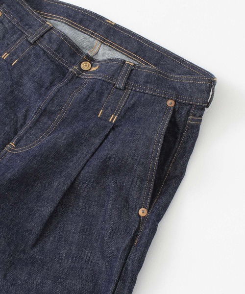 RICE NINE TEN（ライスナインテン）の「RICE NINE TEN　RED SELVAGE TUCK JEANS（デニムパンツ・メンズ・インディゴブルー・2/1）」の13枚目の写真