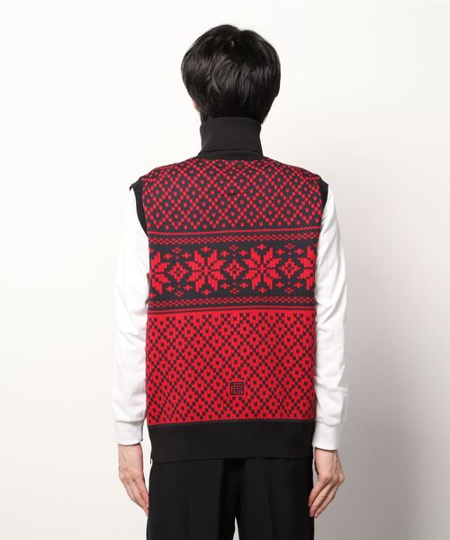 FUMITO GANRYU(フミトガンリュウ)の「Fumito Ganryu/フミトガンリュウ/Ensemble turtleneck vest/タートルネックベスト(ベスト・メンズ・レッド/ホワイト・2)」の4枚目の写真