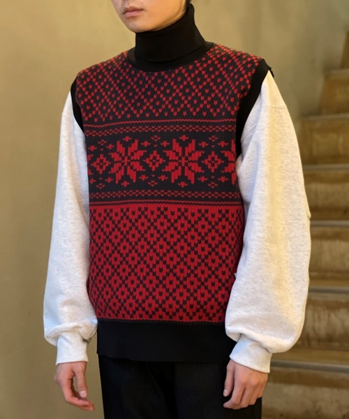FUMITO GANRYU(フミトガンリュウ)の「Fumito Ganryu/フミトガンリュウ/Ensemble turtleneck vest/タートルネックベスト(ベスト・メンズ・レッド/ホワイト・2)」の1枚目の写真