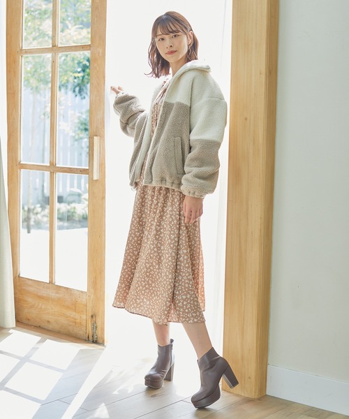 Honeys(ハニーズ)の「配色ボアジャケット(その他アウター・レディース・ブラウン/ベージュ/モカ/ブラウン系その他・M/L)」の7枚目の写真