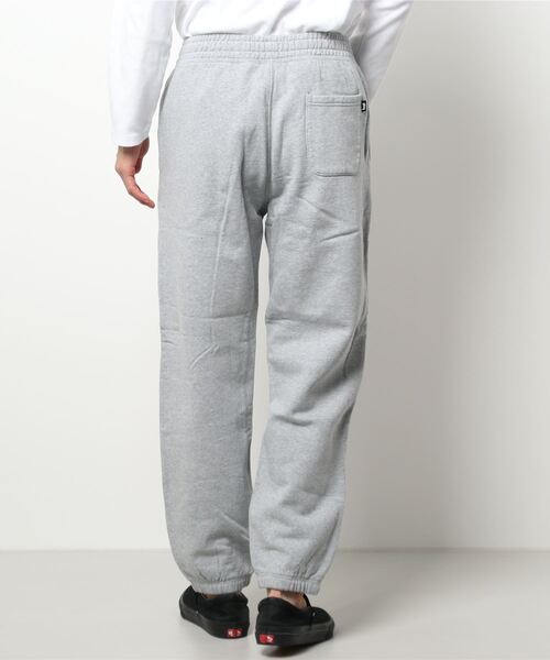 STUSSY(ステューシー)の「【STUSSY / ステューシー】STOCK LOGO PANT(スウェットパンツ・メンズ・チャコールグレー/ブラック/ブルー系その他・SMALL/MEDIUM)」の5枚目の写真