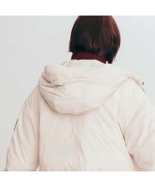 AIGLE（エーグル）の「撥水 リラックスモード ロングダウンコート（ダウンジャケット/コート・レディース・ライトブルー/アイボリー/ダークネイビー・38/36/40）」の8枚目の写真