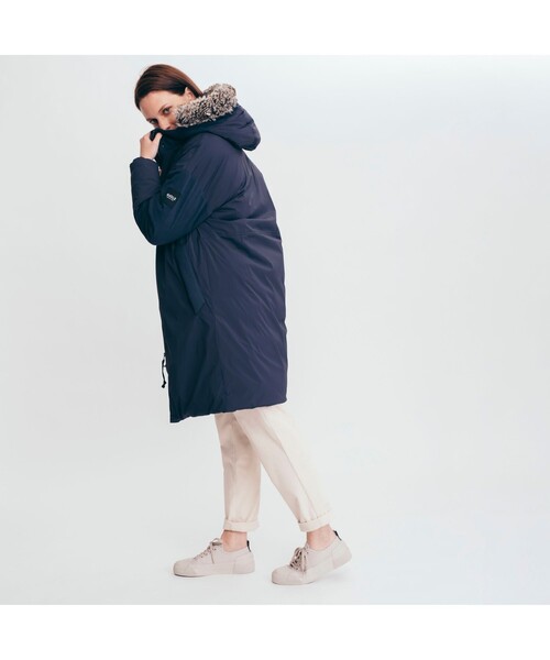 AIGLE（エーグル）の「撥水 リラックスモード ロングダウンコート（ダウンジャケット/コート・レディース・ライトブルー/アイボリー/ダークネイビー・38/36/40）」の15枚目の写真