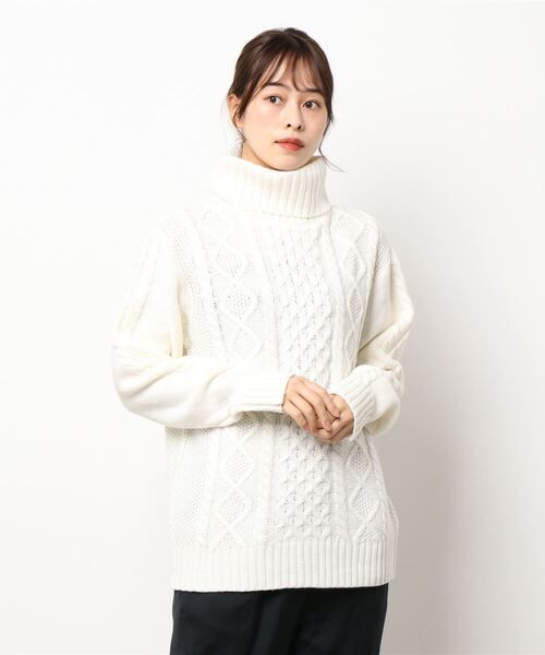 Bling Leads(ブリングリーズ)の「【Bling leads】5ゲージケーブル編み タートルネックニット(ニット/セーター・レディース・ライトグレー/ブラック/ブラウン/グレー/アイボリー/その他1/その他2/その他3・MEDIUM/LARGE/X-LARGE)」の2枚目の写真