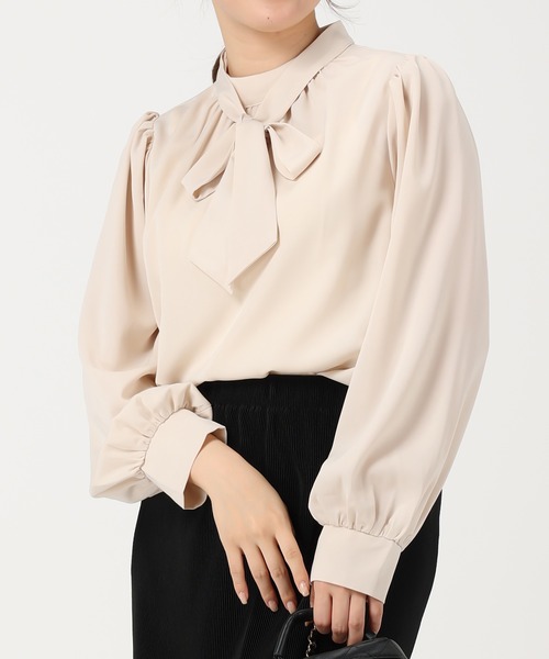 acro（アクロ）の「セミマットボウタイブラウス/AC1190（シャツ/ブラウス・レディース・アイボリー/ピンク/ワイン/グリーン/ブルー/ブラック×ホワイト/ブラック/ベージュ/グレー/オフホワイト/ネイビー・ﾌﾘ-）」の6枚目の写真