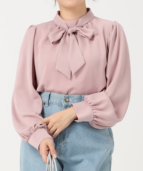 acro（アクロ）の「セミマットボウタイブラウス/AC1190（シャツ/ブラウス・レディース・アイボリー/ピンク/ワイン/グリーン/ブルー/ブラック×ホワイト/ブラック/ベージュ/グレー/オフホワイト/ネイビー・ﾌﾘ-）」の10枚目の写真