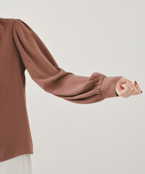 acro（アクロ）の「セミマットボウタイブラウス/AC1190（シャツ/ブラウス・レディース・アイボリー/ピンク/ワイン/グリーン/ブルー/ブラック×ホワイト/ブラック/ベージュ/グレー/オフホワイト/ネイビー・ﾌﾘ-）」の20枚目の写真