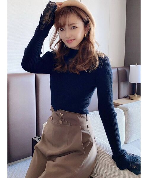 RESEXXY（リゼクシー）の「レースデザインニットトップス（ニット/セーター・レディース・ホワイト/ブラック/ベージュ・FREE）」の5枚目の写真