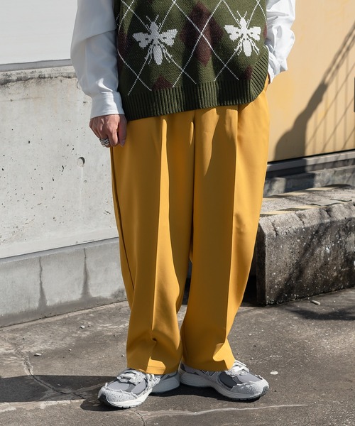 kutir（クティール）の「センタープレスワイドスラックス（スラックス・メンズ・ホワイト/レッド/イエロー/ダークグリーン・SMALL/MEDIUM/LARGE）」の3枚目の写真