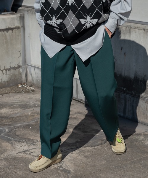 kutir（クティール）の「センタープレスワイドスラックス（スラックス・メンズ・ホワイト/レッド/イエロー/ダークグリーン・SMALL/MEDIUM/LARGE）」の2枚目の写真