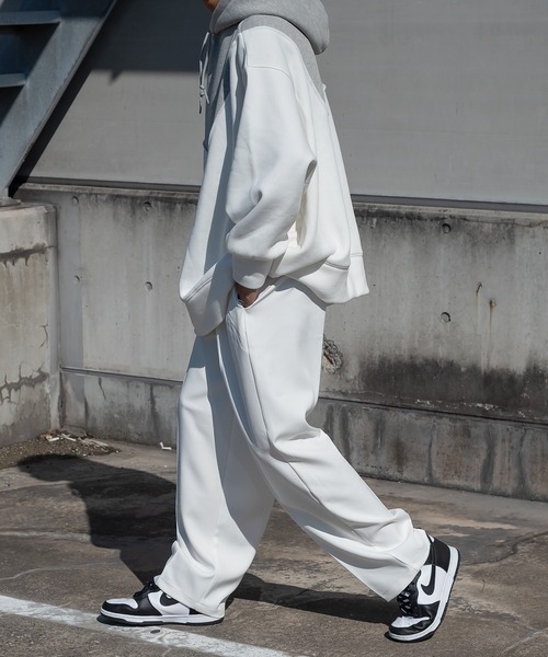 kutir（クティール）の「センタープレスワイドスラックス（スラックス・メンズ・ホワイト/レッド/イエロー/ダークグリーン・SMALL/MEDIUM/LARGE）」の5枚目の写真