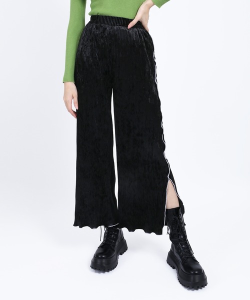 WC(ダブル シー)の「ベロアプリーツパンツ(スラックス・レディース・グリーン/ブラック・FREE)」の2枚目の写真