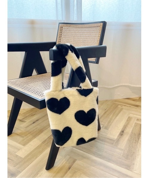 JUMELLE（ジュメロ）の「ハートエコファーバッグ（ハンドバッグ・レディース・アイボリー・FREE）」の18枚目の写真