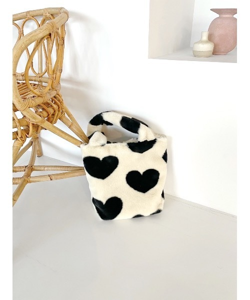 JUMELLE（ジュメロ）の「ハートエコファーバッグ（ハンドバッグ・レディース・アイボリー・FREE）」の14枚目の写真