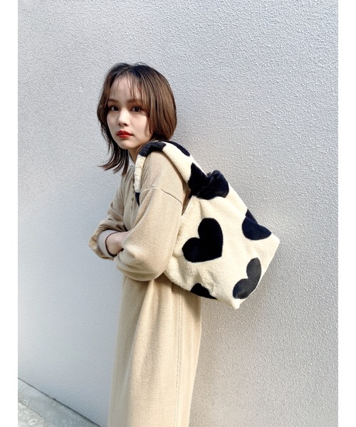 JUMELLE（ジュメロ）の「ハートエコファーバッグ（ハンドバッグ・レディース・アイボリー・FREE）」の8枚目の写真