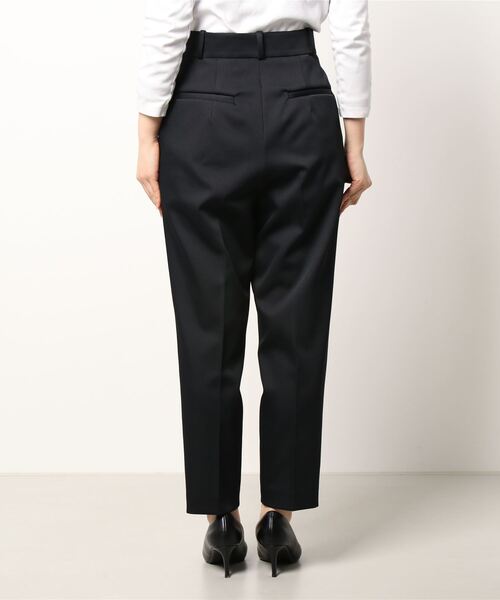 qualite（カリテ）の「ダブルタックテーパードパンツ（その他パンツ・レディース・ブラック/ゴールド・38/36）」の4枚目の写真