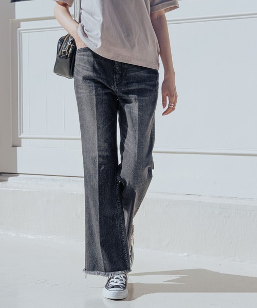 BAYFLOW（ベイフロー）の「【BAYFLOW DENIM】フレアパンツ（デニムパンツ・レディース・ブラック/オフホワイト/ブルー・SMALL/MEDIUM/LARGE）」の2枚目の写真