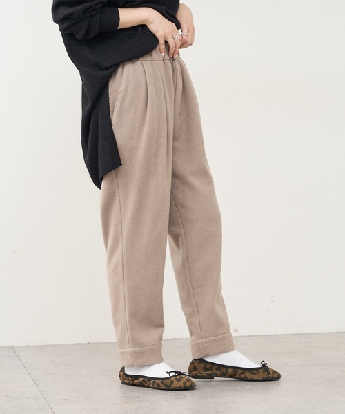 PUAL CE CIN（ピュアルセシン）の「ウール混ライトモッサテーパードパンツ（その他パンツ・レディース・チャコールグレー/ベージュ/ライトベージュ・FREE）」の2枚目の写真