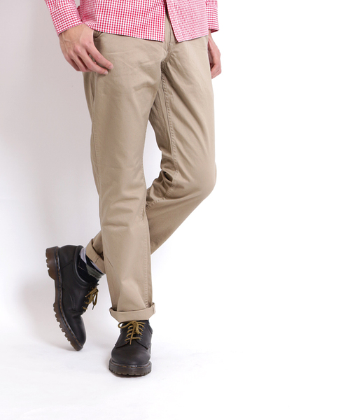 GIORDANO（ジョルダーノ）の「[GIORDANO]ウエポンカラーチノパンツ（チノパンツ・メンズ・ブラック/ベージュ/レッド・MEDIUM/LARGE）」の2枚目の写真