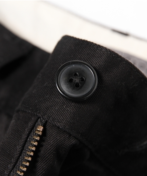 GIORDANO（ジョルダーノ）の「[GIORDANO]ウエポンカラーチノパンツ（チノパンツ・メンズ・ブラック/ベージュ/レッド・MEDIUM/LARGE）」の4枚目の写真