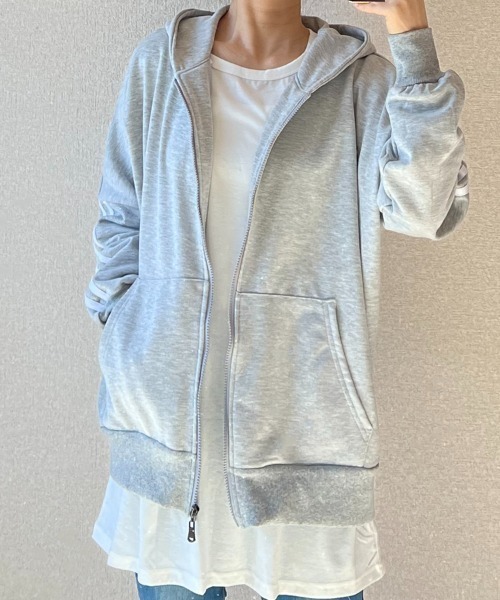 Coo+i(クーイ)の「オーバーサイズラインパーカー(パーカー・レディース・グレー/ブラック・FREE)」の8枚目の写真