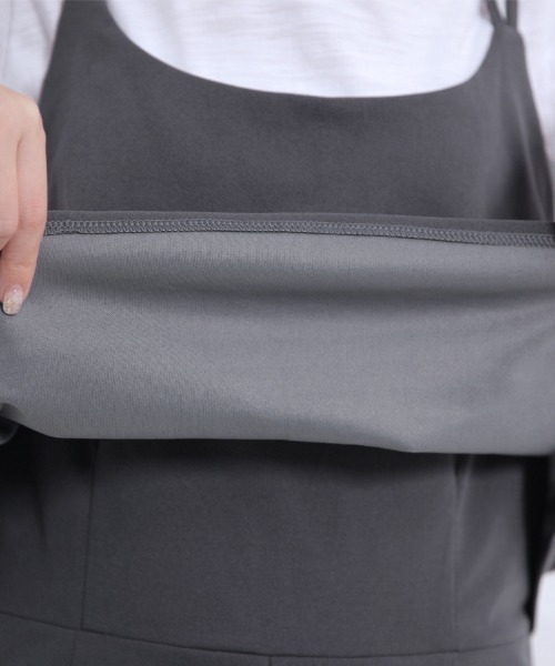 Doux Belle（ドゥーベル）の「バッククロスキャミオールインワン（サロペット/オーバーオール・レディース・ブラック/グレー/グリーン/ブルー/ベージュ・MEDIUM/LARGE/X-LARGE/XX-LARGE/SMALL）」の9枚目の写真