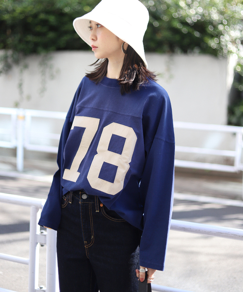 SLOBE IENA(スローブイエナ)の「【SCREEN STARS】SLOBE別注ナンバリングフットボールTシャツ◆(Tシャツ/カットソー・レディース・ネイビー/ブルー・FREE)」の8枚目の写真