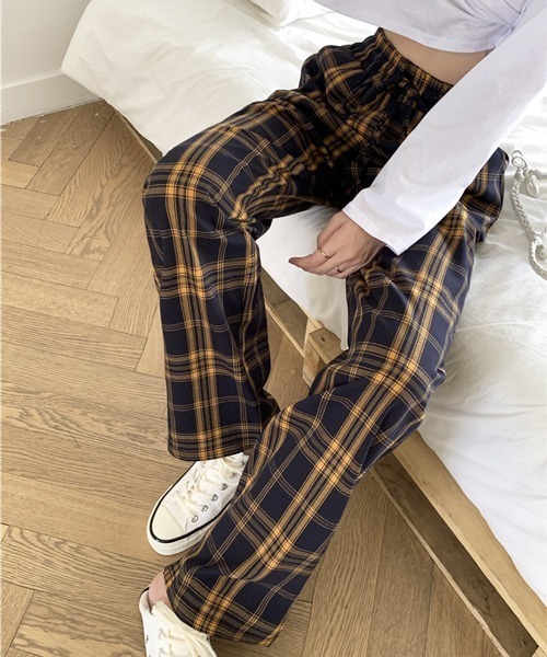 VIBGYOR（ヴィブジョー）の「リラックスチェックパンツ(AS)（スラックス・レディース・ホワイト/ブラック/イエロー・FREE）」の4枚目の写真