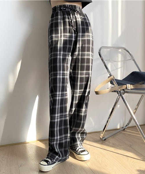 VIBGYOR（ヴィブジョー）の「リラックスチェックパンツ(AS)（スラックス・レディース・ホワイト/ブラック/イエロー・FREE）」の5枚目の写真