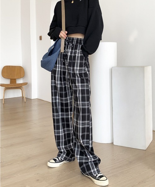 VIBGYOR（ヴィブジョー）の「リラックスチェックパンツ(AS)（スラックス・レディース・ホワイト/ブラック/イエロー・FREE）」の7枚目の写真