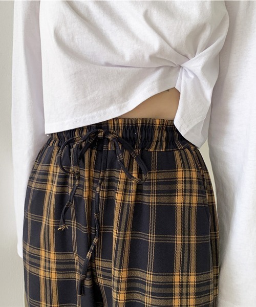 VIBGYOR（ヴィブジョー）の「リラックスチェックパンツ(AS)（スラックス・レディース・ホワイト/ブラック/イエロー・FREE）」の10枚目の写真