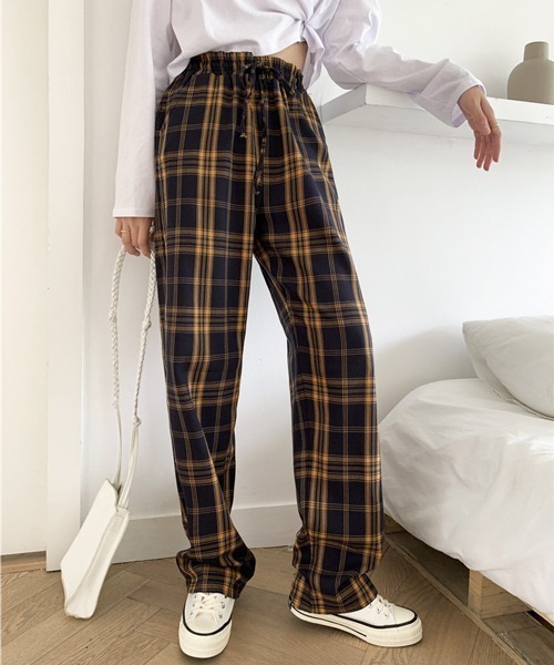 VIBGYOR（ヴィブジョー）の「リラックスチェックパンツ(AS)（スラックス・レディース・ホワイト/ブラック/イエロー・FREE）」の15枚目の写真