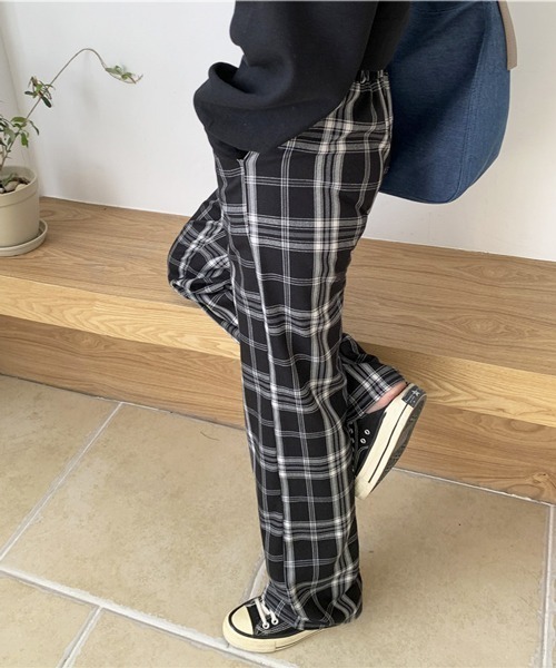 VIBGYOR（ヴィブジョー）の「リラックスチェックパンツ(AS)（スラックス・レディース・ホワイト/ブラック/イエロー・FREE）」の16枚目の写真