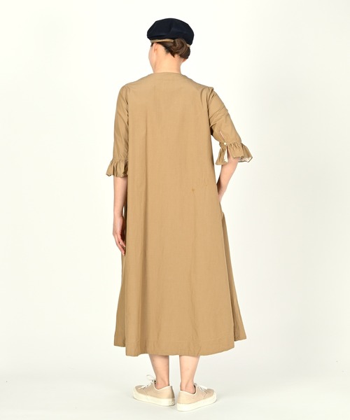 美品♡45R ダンプのレフアドレス ワンピース フリル カーキ 45R（フォーティファイブアール）の「ダンプのレフアドレス（ドレス