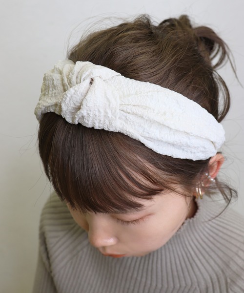 Monocoro toppi(モノコロトッピ)の「リップル 太め カチューシャ(カチューシャ・レディース・アイボリー/ブラック・フリー)」の10枚目の写真