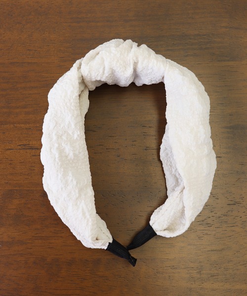 Monocoro toppi(モノコロトッピ)の「リップル 太め カチューシャ(カチューシャ・レディース・アイボリー/ブラック・フリー)」の7枚目の写真