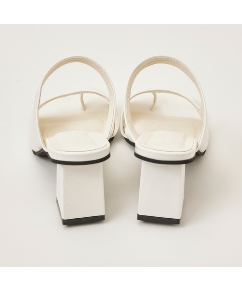 chumchum（チャムチャム）の「スクエアトゥスポサンダル（サンダル・レディース・ホワイト/ブラック/ブラック系その他2・LL/S/M/L）」の16枚目の写真