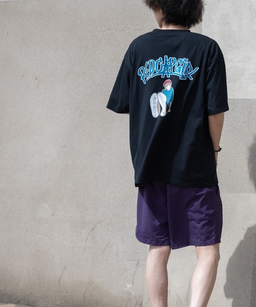 Red Cap Girl（レッドキャプガール）の「【a-r】〔Red Cap Girl/レッドキャップガール〕天竺バックワッペンロゴガールプリント 半袖BIGTシャツ（Tシャツ/カットソー・メンズ・ホワイト/グリーン/ブルー/ブラック・LARGE/MEDIUM/X-LARGE）」の16枚目の写真