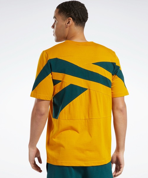 Reebok(リーボック)の「クラシックス ブランド プラウド Tシャツ / Classics Brand Proud Tee(Tシャツ/カットソー・メンズ・イエロー/ブラック/グレー/ブラック×ホワイト/ネイビー/マルーン・LARGE/SMALL/X-LARGE/MEDIUM/X-SMALL/XX-LARGE/XXX-LARGE/J/M/J/O/J/S/J/L)」の10枚目の写真