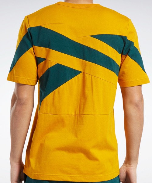 Reebok(リーボック)の「クラシックス ブランド プラウド Tシャツ / Classics Brand Proud Tee(Tシャツ/カットソー・メンズ・イエロー/ブラック/グレー/ブラック×ホワイト/ネイビー/マルーン・LARGE/SMALL/X-LARGE/MEDIUM/X-SMALL/XX-LARGE/XXX-LARGE/J/M/J/O/J/S/J/L)」の12枚目の写真