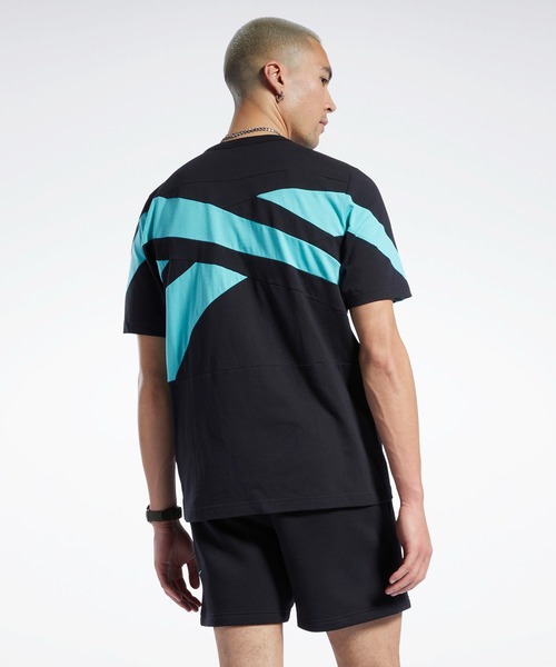 Reebok(リーボック)の「クラシックス ブランド プラウド Tシャツ / Classics Brand Proud Tee(Tシャツ/カットソー・メンズ・イエロー/ブラック/グレー/ブラック×ホワイト/ネイビー/マルーン・LARGE/SMALL/X-LARGE/MEDIUM/X-SMALL/XX-LARGE/XXX-LARGE/J/M/J/O/J/S/J/L)」の14枚目の写真