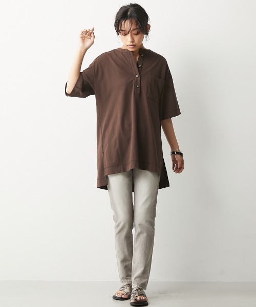 CHIC STYLE（シックスタイル）の「＜大きいサイズ＞綿100％ヘンリーネックカットソートップス シックスタイル（Tシャツ/カットソー・レディース・ベージュ/ブラウン・8/3/4/5/7/2/6）」の12枚目の写真