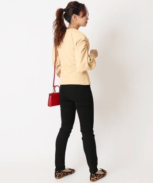 U by SPICK&SPAN(ユーバイスピックアンドスパン)の「ショルダーギャザースウェット◆(Tシャツ/カットソー・レディース・チャコールグレー/ベージュ・FREE)」の8枚目の写真