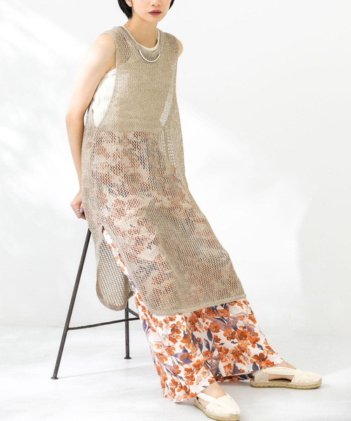 KBF(ケイビーエフ)の「フラワープリントイージーパンツ(その他パンツ・レディース・ホワイト系その他/ブラック系その他/ブルー系その他・ONE)」の4枚目の写真