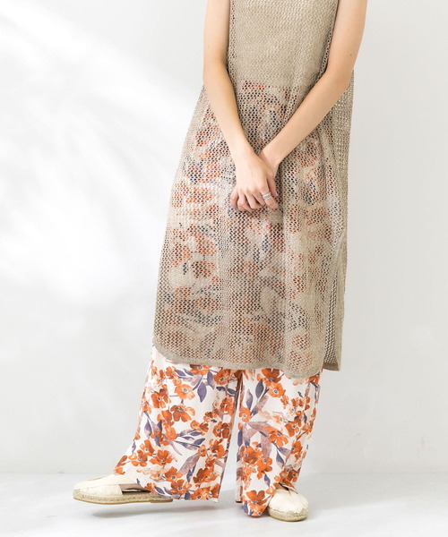 KBF(ケイビーエフ)の「フラワープリントイージーパンツ(その他パンツ・レディース・ホワイト系その他/ブラック系その他/ブルー系その他・ONE)」の21枚目の写真