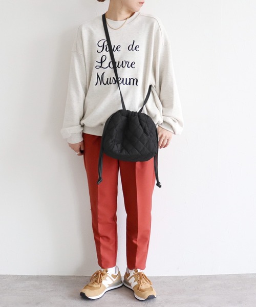 reca(レカ)の「キルティング巾着バッグ(ショルダーバッグ・レディース・ブラック/オフホワイト・ONESIZE)」の12枚目の写真