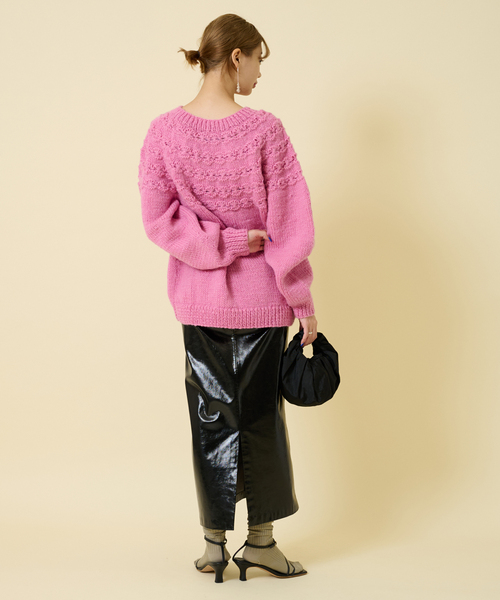 U by SPICK&SPAN SELECT（ユーバイスピックアンドスパンセレクト）の「【NEPAL HAND KNIT/ネパールハンドニット】別注FLOWERアミ プルオーバー（ニット/セーター・レディース・チャコールグレー/ピンク・FREE）」の21枚目の写真
