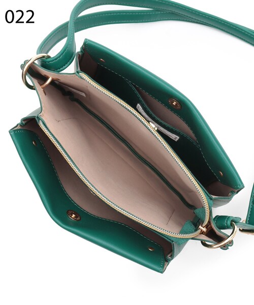 SHOO・LA・RUE（シューラルー）の「◆3層ポケットミニショルダーバッグ（ショルダーバッグ・レディース・ブラック/ベージュ/グリーン・00）」の4枚目の写真