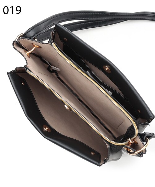 SHOO・LA・RUE（シューラルー）の「◆3層ポケットミニショルダーバッグ（ショルダーバッグ・レディース・ブラック/ベージュ/グリーン・00）」の13枚目の写真